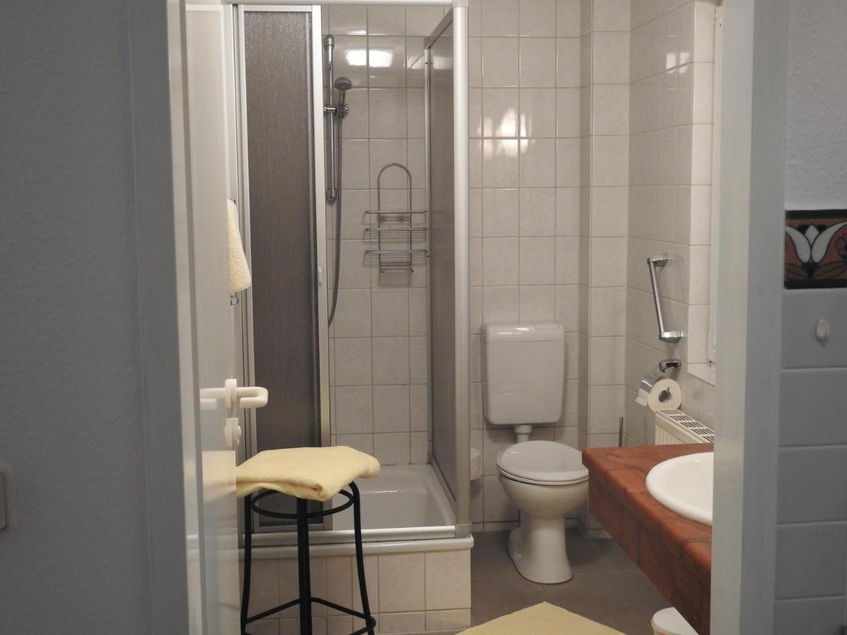 דירות באד סארואו Haus Waldfrieden מראה חיצוני תמונה